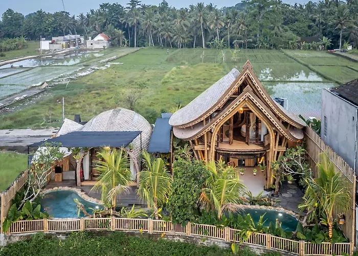 The Queen Bamboo Villa *