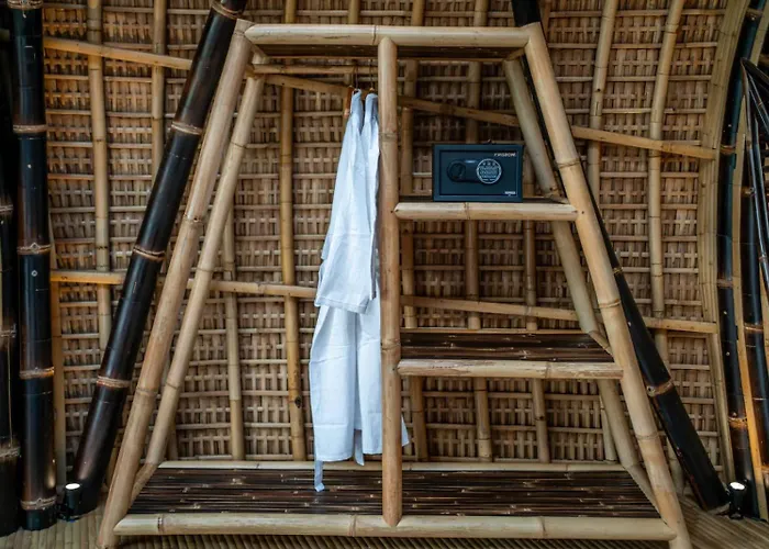 The Queen Bamboo Villa *