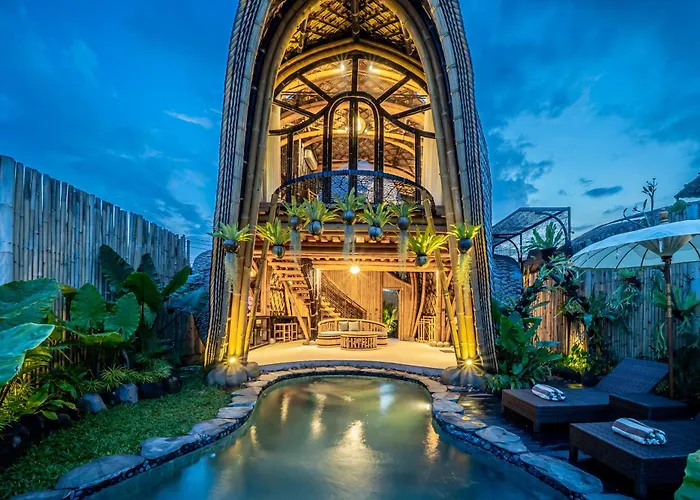The Queen Bamboo Villa *