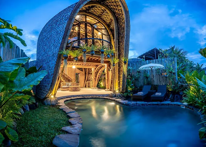 The Queen Bamboo Villa *